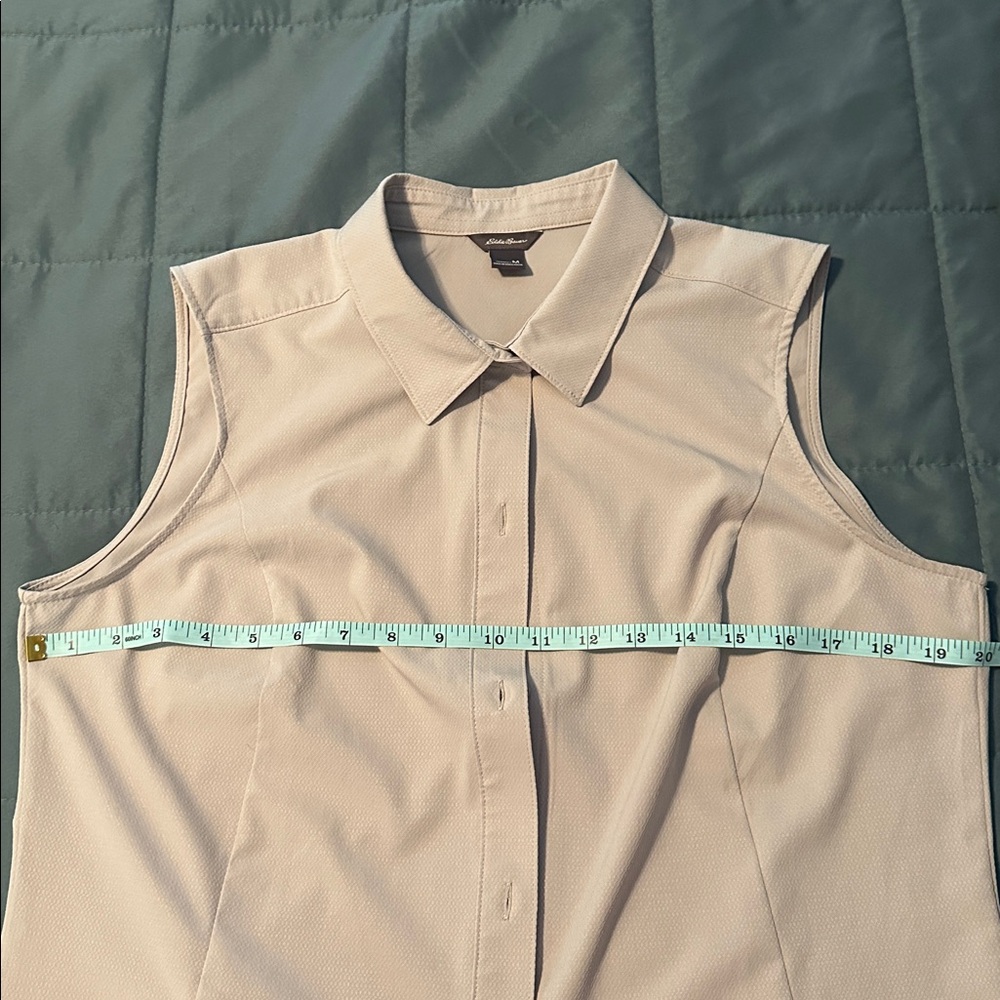 Eddie Bauer Light Gray Sleeveless Button-Down Shirt - Picture 8 of 10